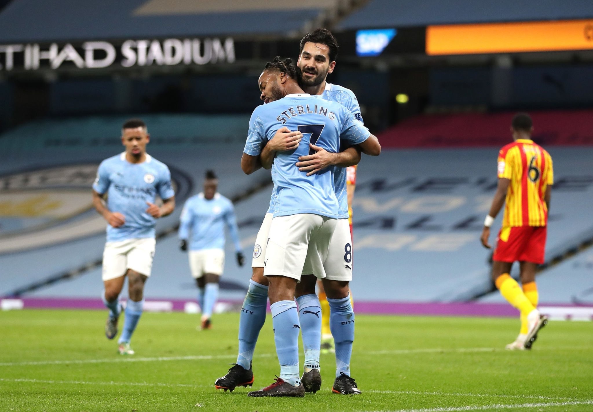 次助攻和 次助攻和